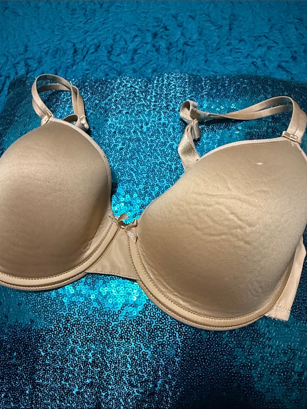 32DD Chantelle Tshirt brown tan caramel bra yes available